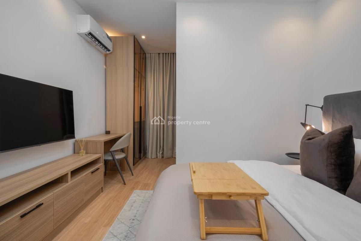 a Very Sweet and Spacious Stand Alone Apartment Located in a Serene a, Lekki Phase 1, Lekki, Lagos, Flat / Apartment Short Let