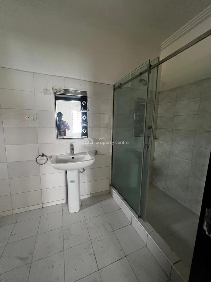 Fully Serviced 3 Bedroom Apartment, Proper, Lekki Phase 1, Lekki, Lagos, Flat / Apartment for Rent