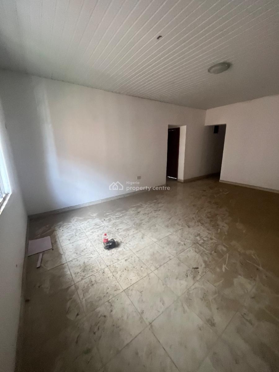 Luxury Spacious Room and Parlor Very Close to The Road, Mobil Road Ilaje, Ajah, Lagos, Mini Flat (room and Parlour) for Sale