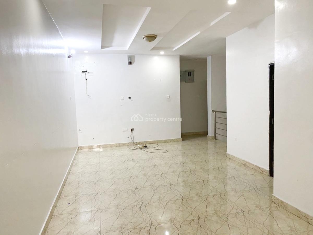 Luxury 4 Bedroom Semi Detached Duplex with Bq, Gra Phase 2, Magodo, Lagos, Semi-detached Duplex for Rent