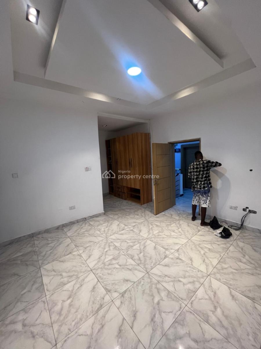 Luxury Shared Apartment Master Bedroom with 24 Hours Light, Van Daniel Estate Orchid Road, Ikota, Lekki, Lagos, Self Contain (single Rooms) for Rent