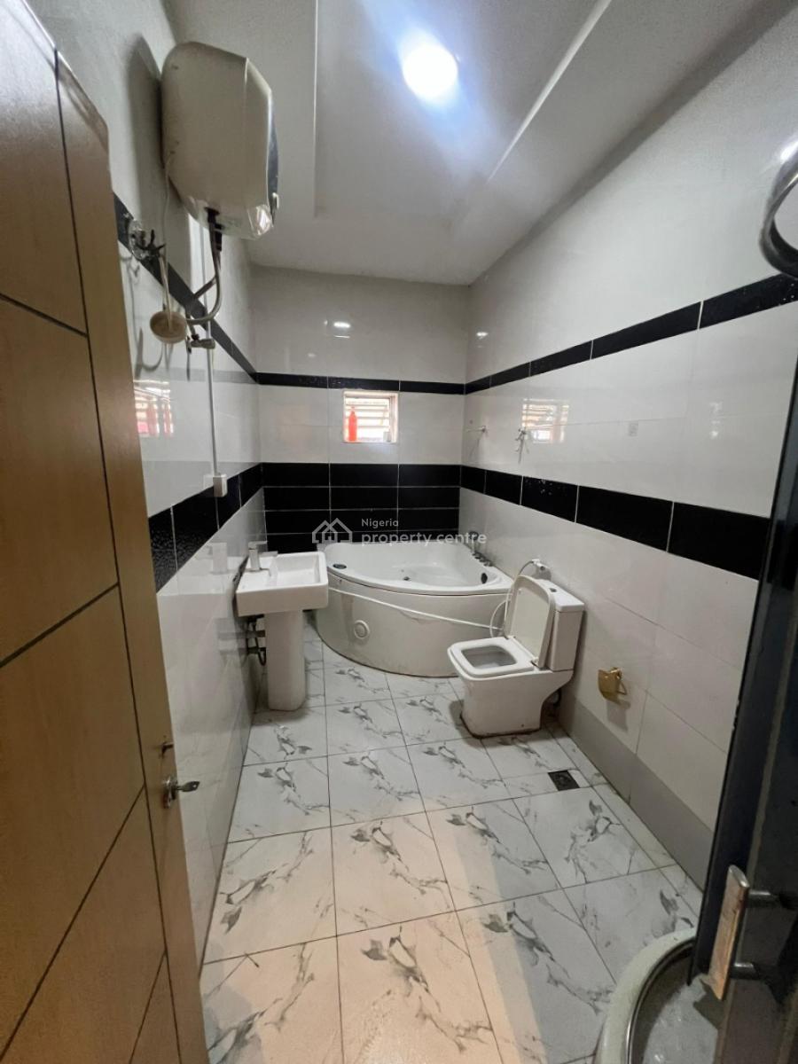 Luxury Shared Apartment Master Bedroom with 24 Hours Light, Van Daniel Estate Orchid Road, Ikota, Lekki, Lagos, Self Contain (single Rooms) for Rent
