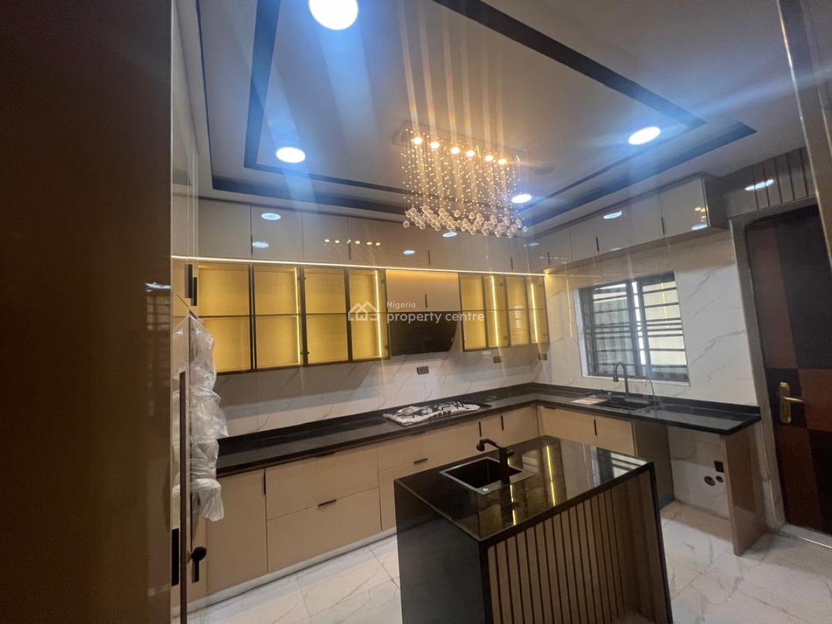 Self Compound 5 Bedroom Fully Detached Duplex, Chevron, Lekki, Lagos, Detached Duplex for Sale