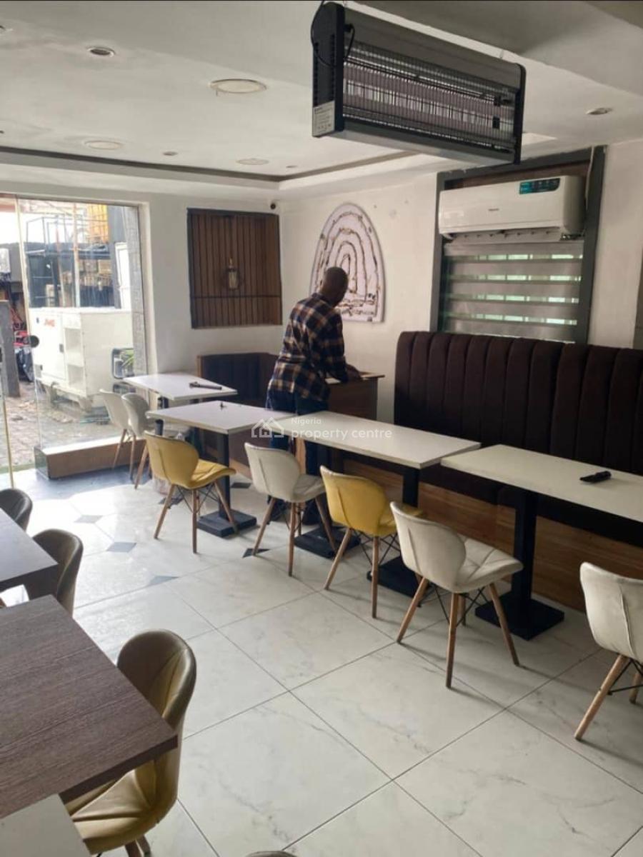 a 60sqm Commercial Space with Display Window, Lekki Phase 1, Lekki, Lagos, Restaurant / Bar for Rent