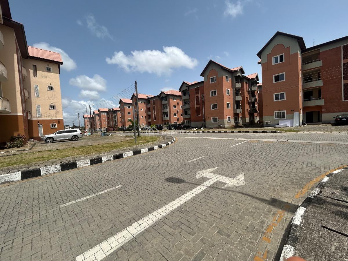 2 Bedroom Apartment, Monastery Road, Sangotedo, Ajah, Lagos, Flat / Apartment for Rent