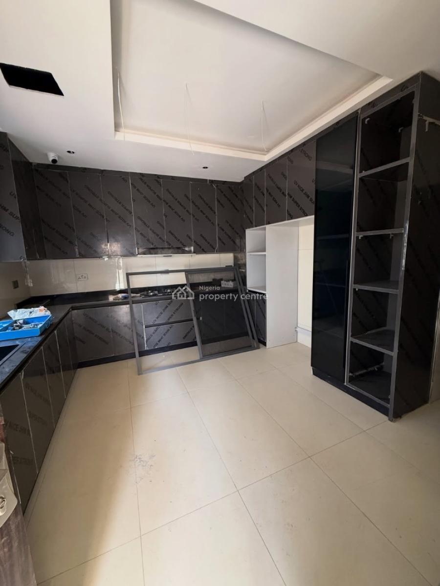 4 Bedroom Semi-detached Duplex with Bq  Gazebo  Gatehouse, Asokoro District, Abuja, Semi-detached Duplex for Sale