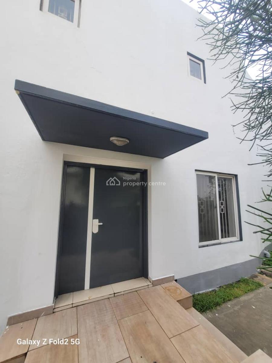 Well Maintained and Luxury 5 Bedroom Fully Detached Family Mansion, Nicon Town, Lekki, Lagos, Detached Duplex for Sale