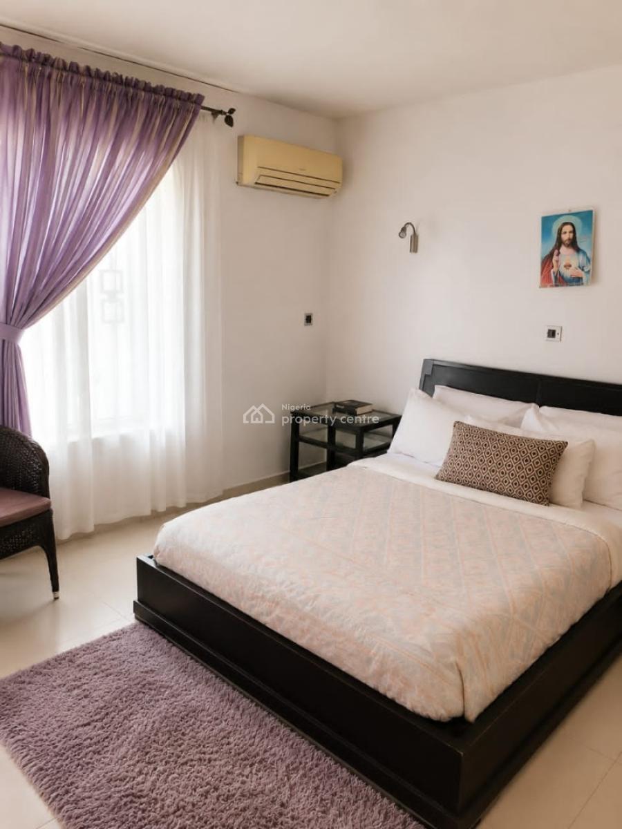 Well Maintained and Luxury 5 Bedroom Fully Detached Family Mansion, Nicon Town, Lekki, Lagos, Detached Duplex for Sale
