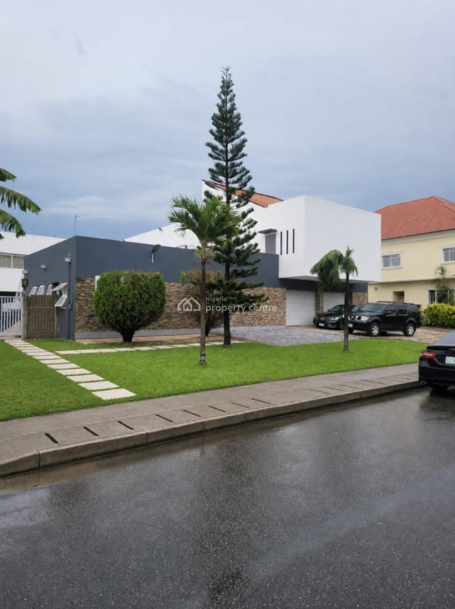 Well Maintained and Luxury 5 Bedroom Fully Detached Family Mansion, Nicon Town, Lekki, Lagos, Detached Duplex for Sale