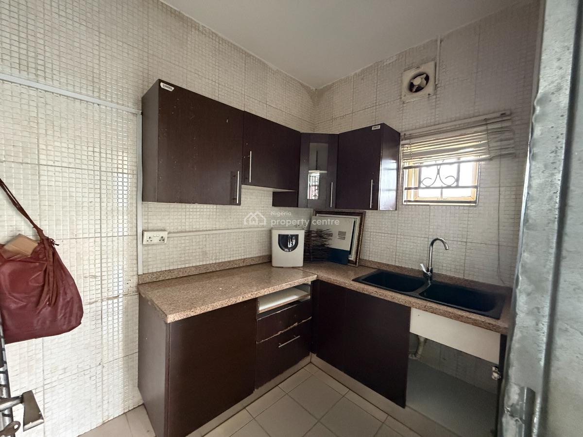 200sqm Office Space on The Ground Floor, Wuse 2, Abuja, Office Space for Rent