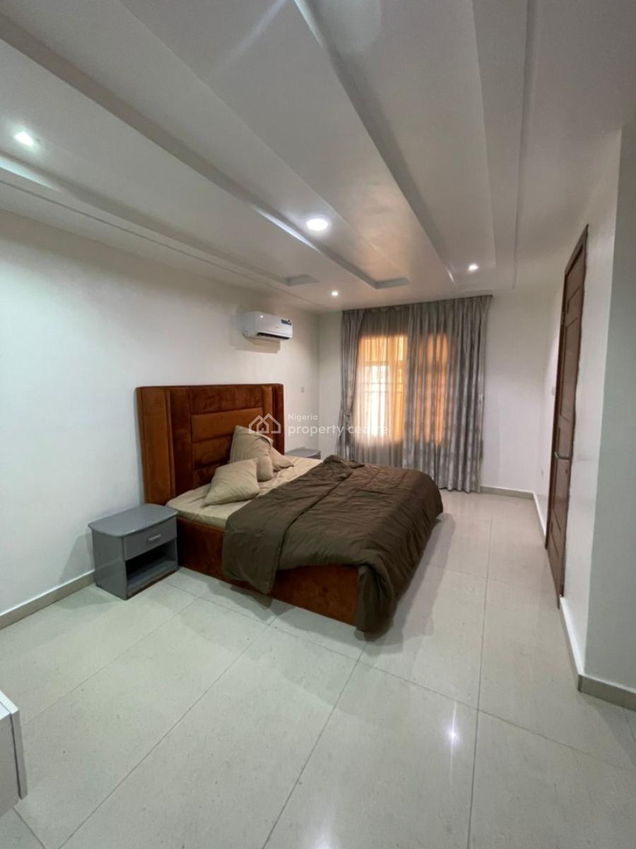 Luxury 3-bedroom Flat +bq with Excellent Facility, Lekki Phase 1, Lekki, Lagos, Flat / Apartment for Rent