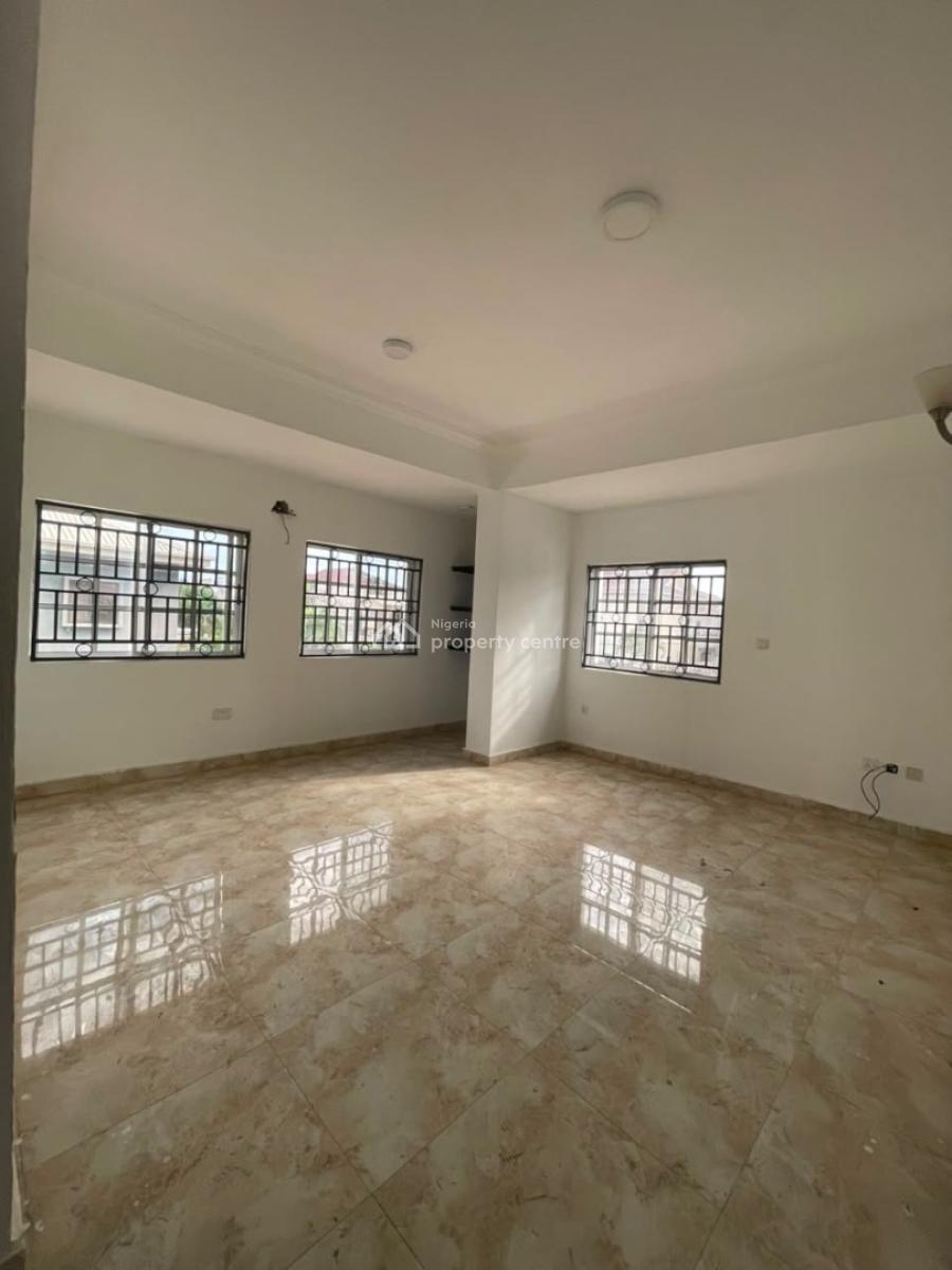 Spacious 3 Bedroom Flat with Bq and Swimming Pool, Admiralty Way, Lekki Phase 1, Lekki, Lagos, Flat / Apartment for Rent