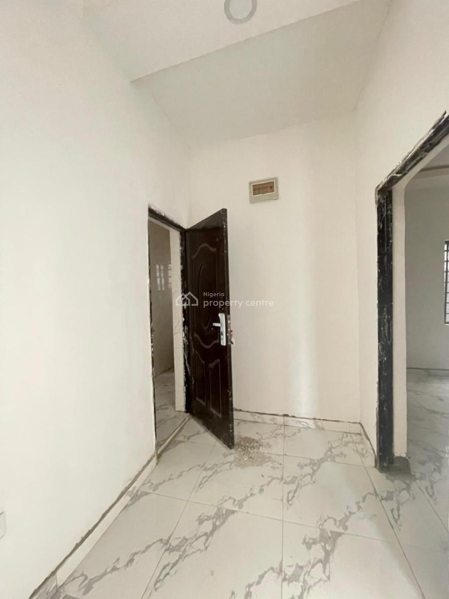 Tenanted and Exquisite 1 Bedroom Apartment (negotiable), Sangotedo, Ajah, Lagos, Mini Flat (room and Parlour) for Sale