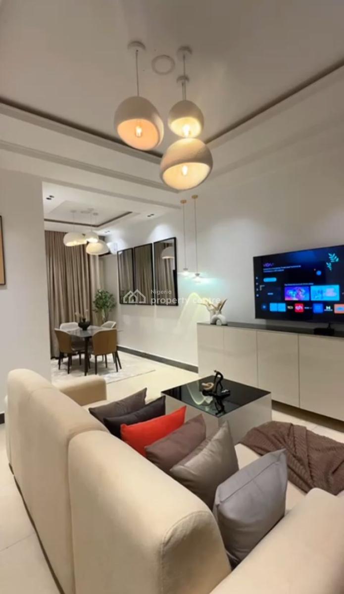 2 Bedroom Apartment, Airport Road, Warri, Delta, Flat / Apartment Short Let