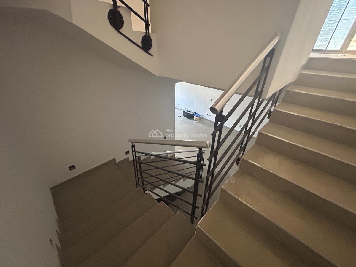 Luxury 4-bedroom Terraced Apartment with Bq., Lekki Phase 1, Lekki, Lagos, Terraced Duplex for Rent