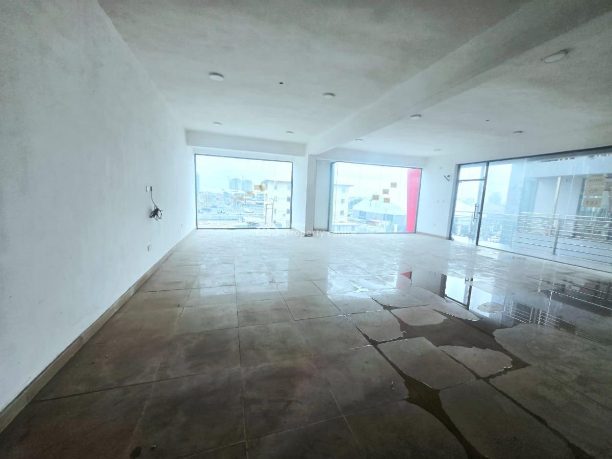 Massive Commercial Showroom, Lekki Phase 1, Lekki, Lagos, Shop for Rent