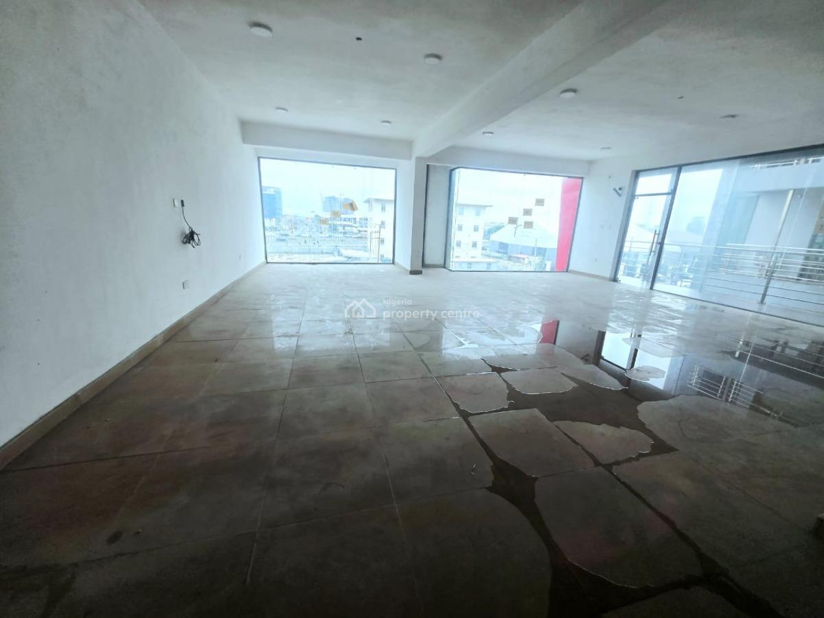 Massive Commercial Showroom, Lekki Phase 1, Lekki, Lagos, Shop for Rent
