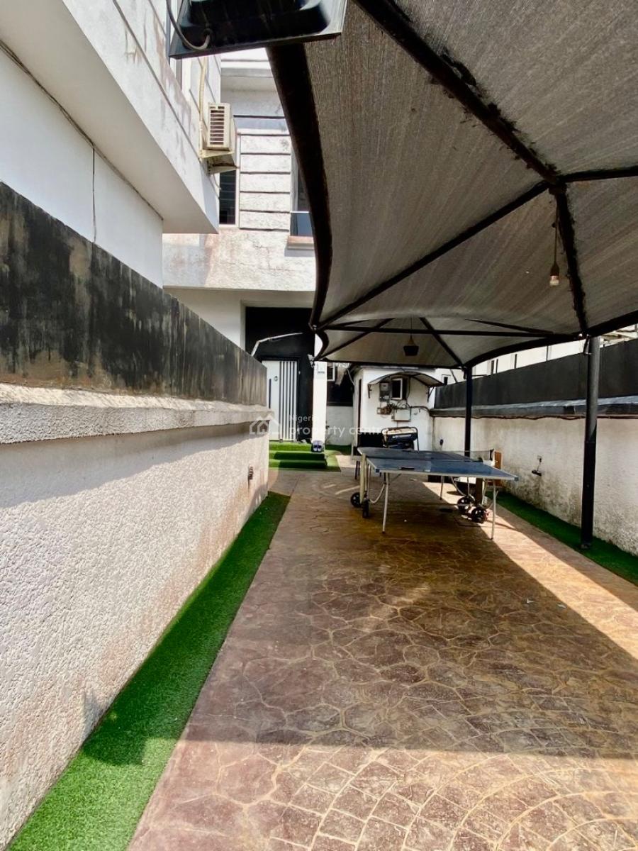 Hottest Distressed Wit B Q and Swimming Pool, Thomas Estate: Access Code, Ajah, Lagos, Detached Duplex for Sale