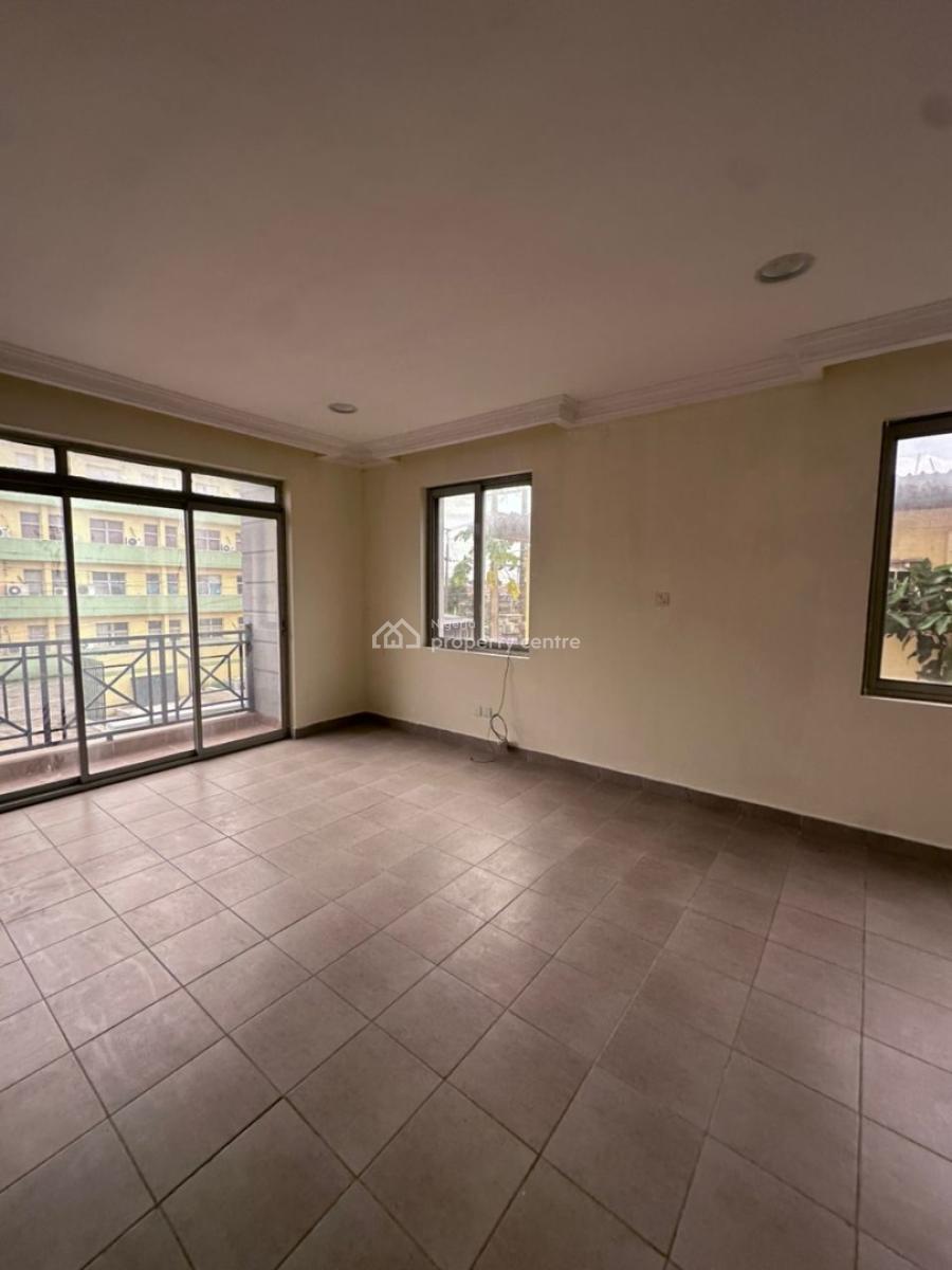 Newly Built Spacious 3bedroom Apartment with One Bedroom B.q, Off Eric Moore Road Surulere, Lagos, Surulere, Lagos, Flat / Apartment for Sale