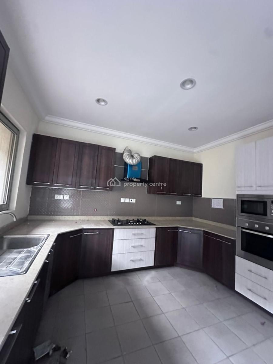 Newly Built Spacious 3bedroom Apartment with One Bedroom B.q, Off Eric Moore Road Surulere, Lagos, Surulere, Lagos, Flat / Apartment for Sale