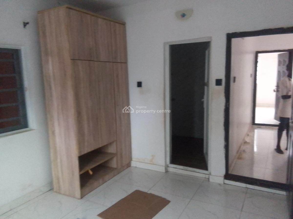 Spacious Luxury 2 Bedroom Flat with Excellent Features, Victory Estate Rd, Ogombo, Ajah, Lagos, Flat / Apartment for Rent