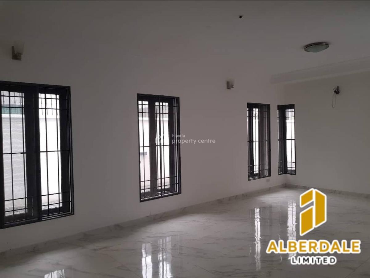 Nicely Built  Semi-detached 4-bedroom Duplex, Lekki Phase 1, Lekki, Lagos, Detached Duplex for Rent