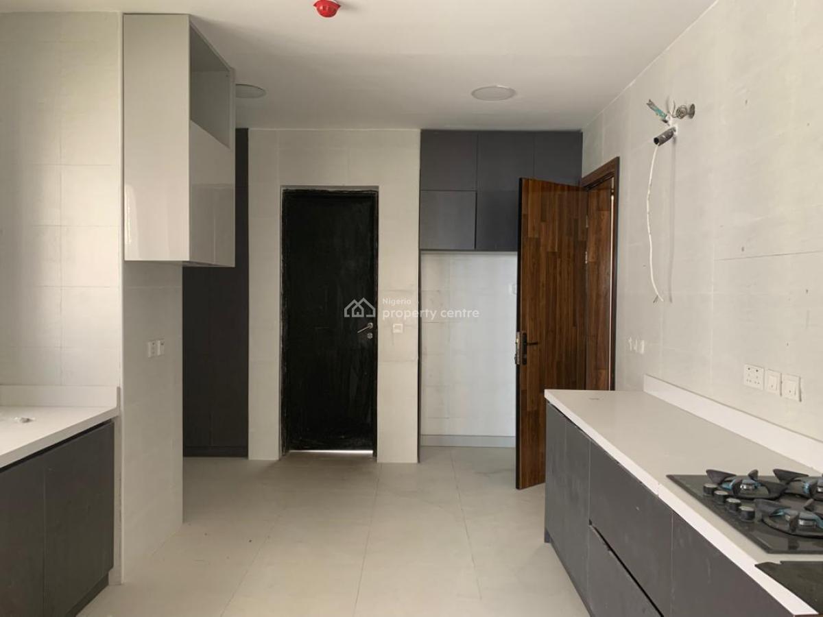 4 Bedroom Semi Detached with a Room Boys Quarter, Lekki, Lagos, Semi-detached Duplex for Rent