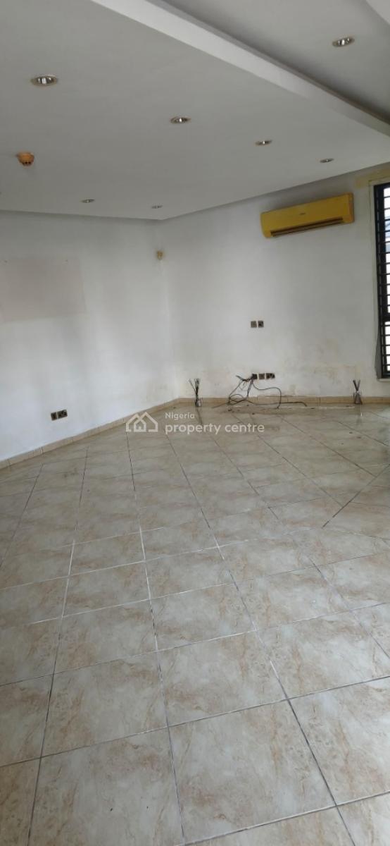 Decent 2bedroom Serviced Apartment with Swimming Pool and Gym, Banana Island, Ikoyi, Lagos, Flat / Apartment for Rent