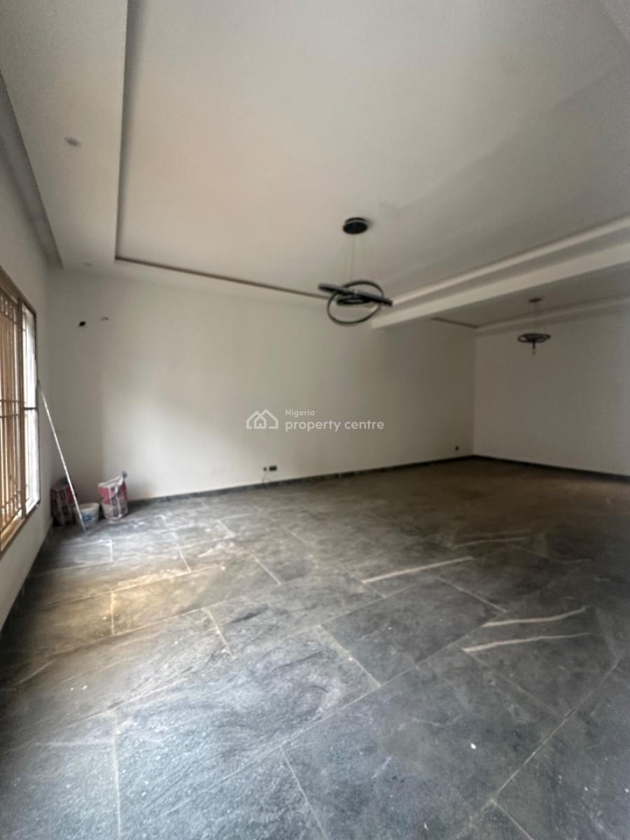 Excellent Spacious 5 Bedroom Terrace Duplex with Bq, Asokoro District, Abuja, Terraced Duplex for Rent