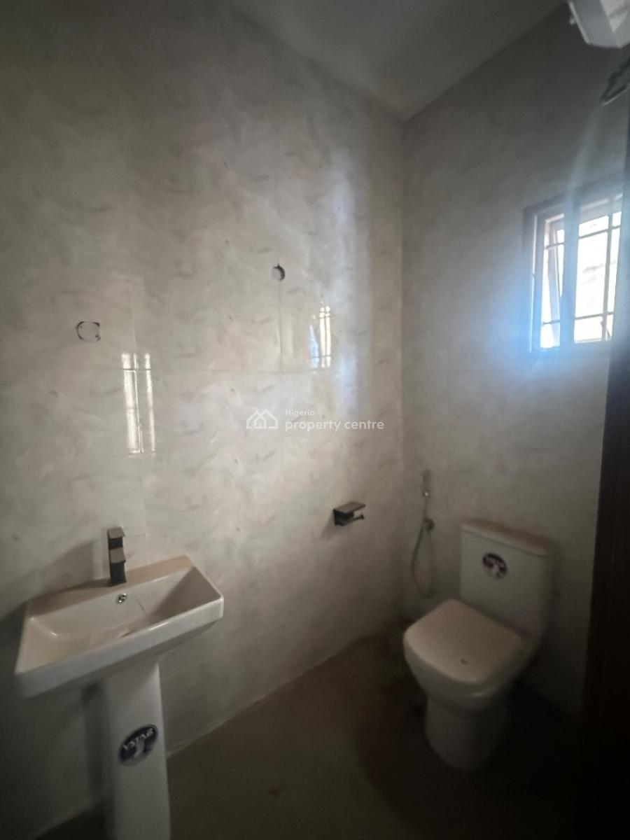 Excellent Spacious 5 Bedroom Terrace Duplex with Bq, Asokoro District, Abuja, Terraced Duplex for Rent