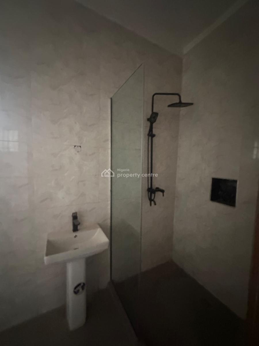 Excellent Spacious 5 Bedroom Terrace Duplex with Bq, Asokoro District, Abuja, Terraced Duplex for Rent