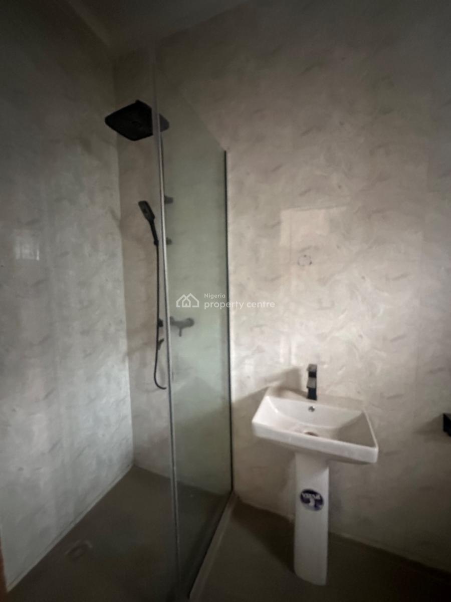 Excellent Spacious 5 Bedroom Terrace Duplex with Bq, Asokoro District, Abuja, Terraced Duplex for Rent