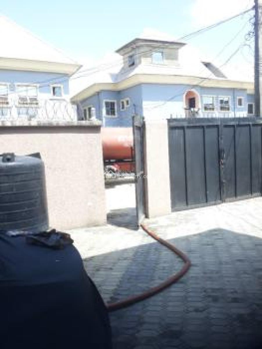 Luxury Master Bedroom in a Shared Apartment, Augustus Olufemi Alakiya Close, The Atlantis Ii, Ologolo, Lekki, Lagos, Self Contain (single Rooms) for Rent