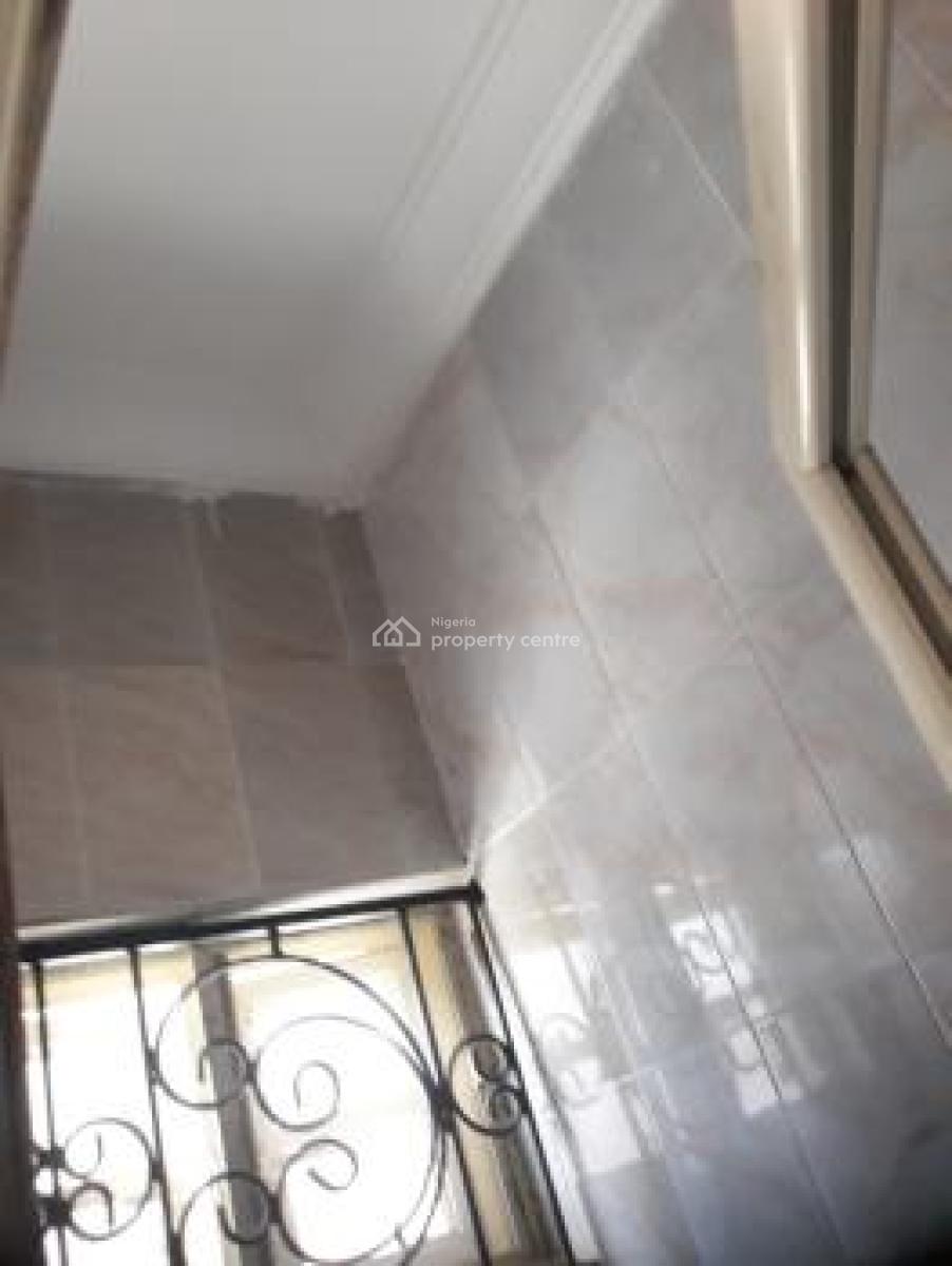 Luxury Master Bedroom in a Shared Apartment, Augustus Olufemi Alakiya Close, The Atlantis Ii, Ologolo, Lekki, Lagos, Self Contain (single Rooms) for Rent