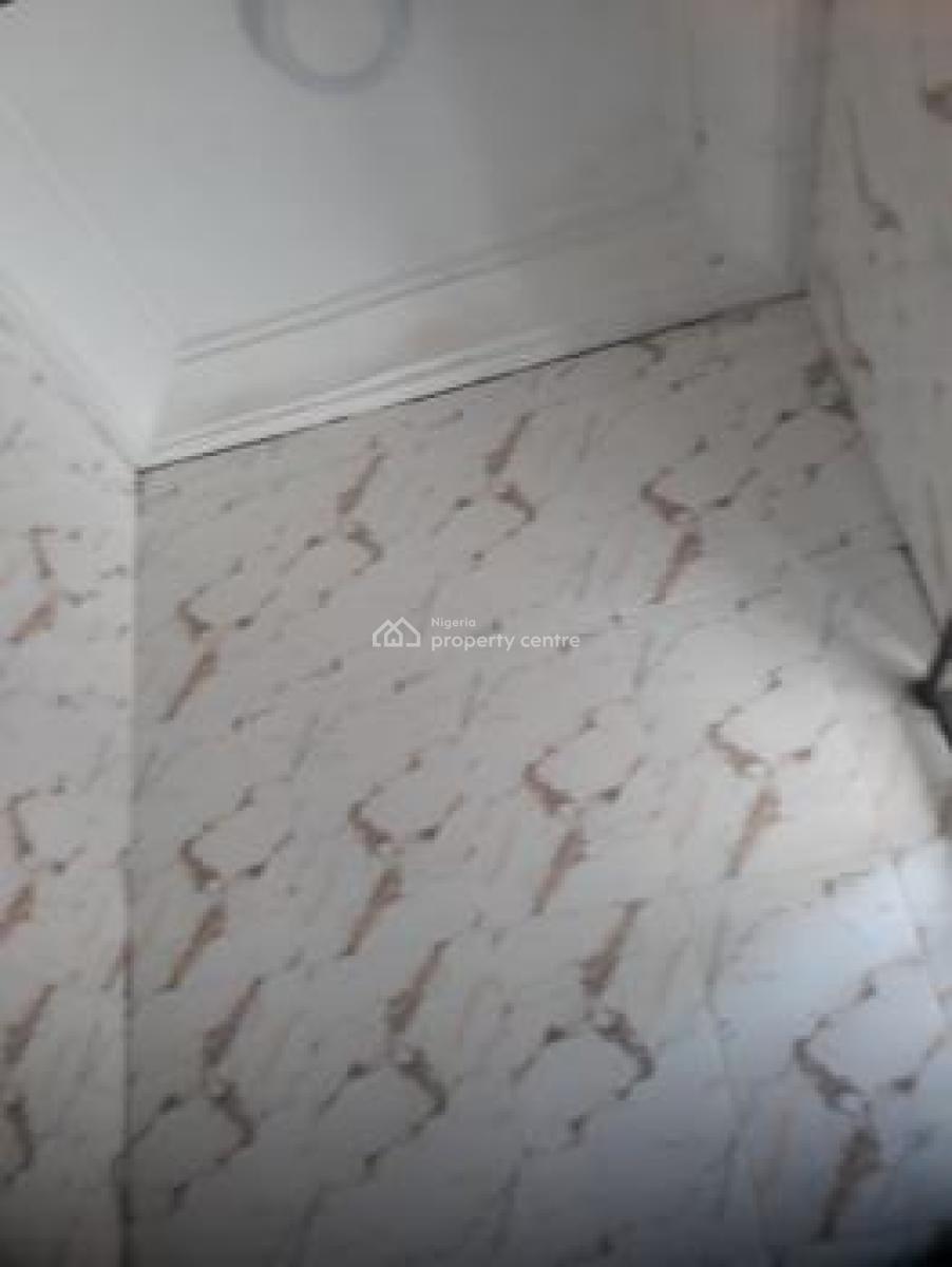 Luxury Master Bedroom in a Shared Apartment, Augustus Olufemi Alakiya Close, The Atlantis Ii, Ologolo, Lekki, Lagos, Self Contain (single Rooms) for Rent