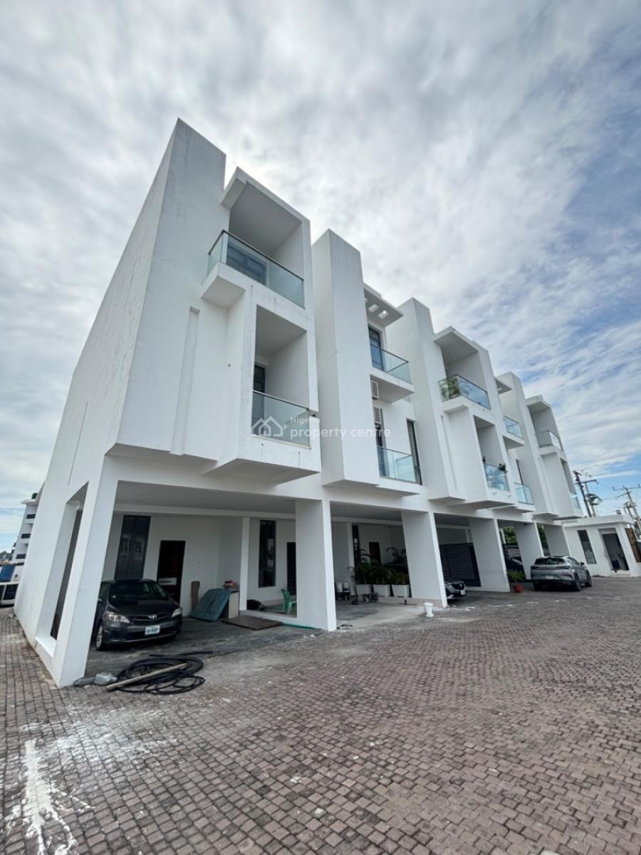 Spacious 4 Bedroom Terrace Duplex, Lekki Right Side, Lekki Phase 1, Lekki, Lagos, Terraced Duplex for Sale
