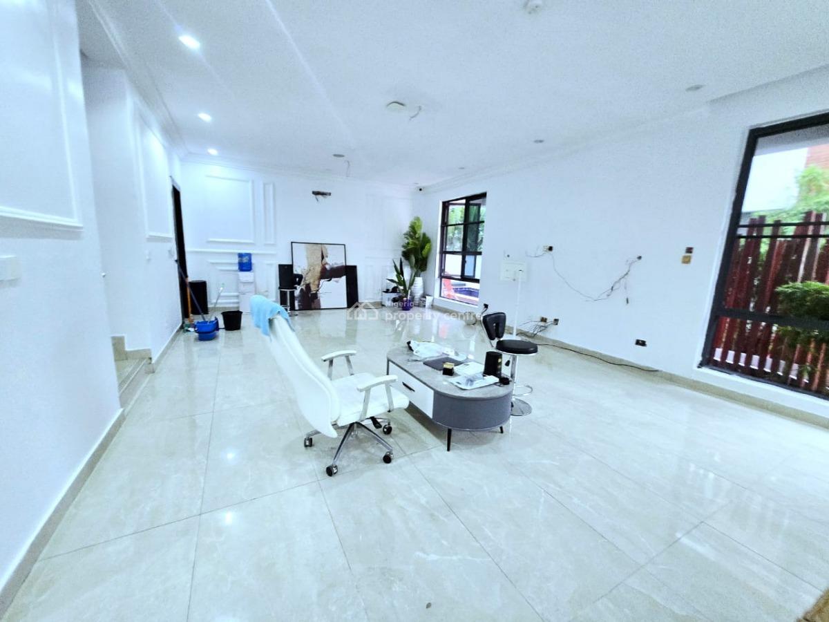 Serviced 5 Bedrooms Detached House, Lekki Phase 1, Lekki, Lagos, Detached Duplex for Rent
