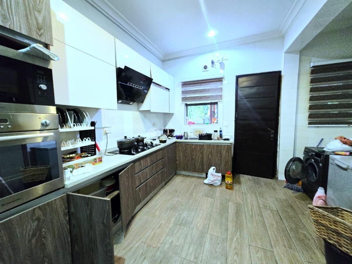 Serviced 5 Bedrooms Detached House, Lekki Phase 1, Lekki, Lagos, Detached Duplex for Rent