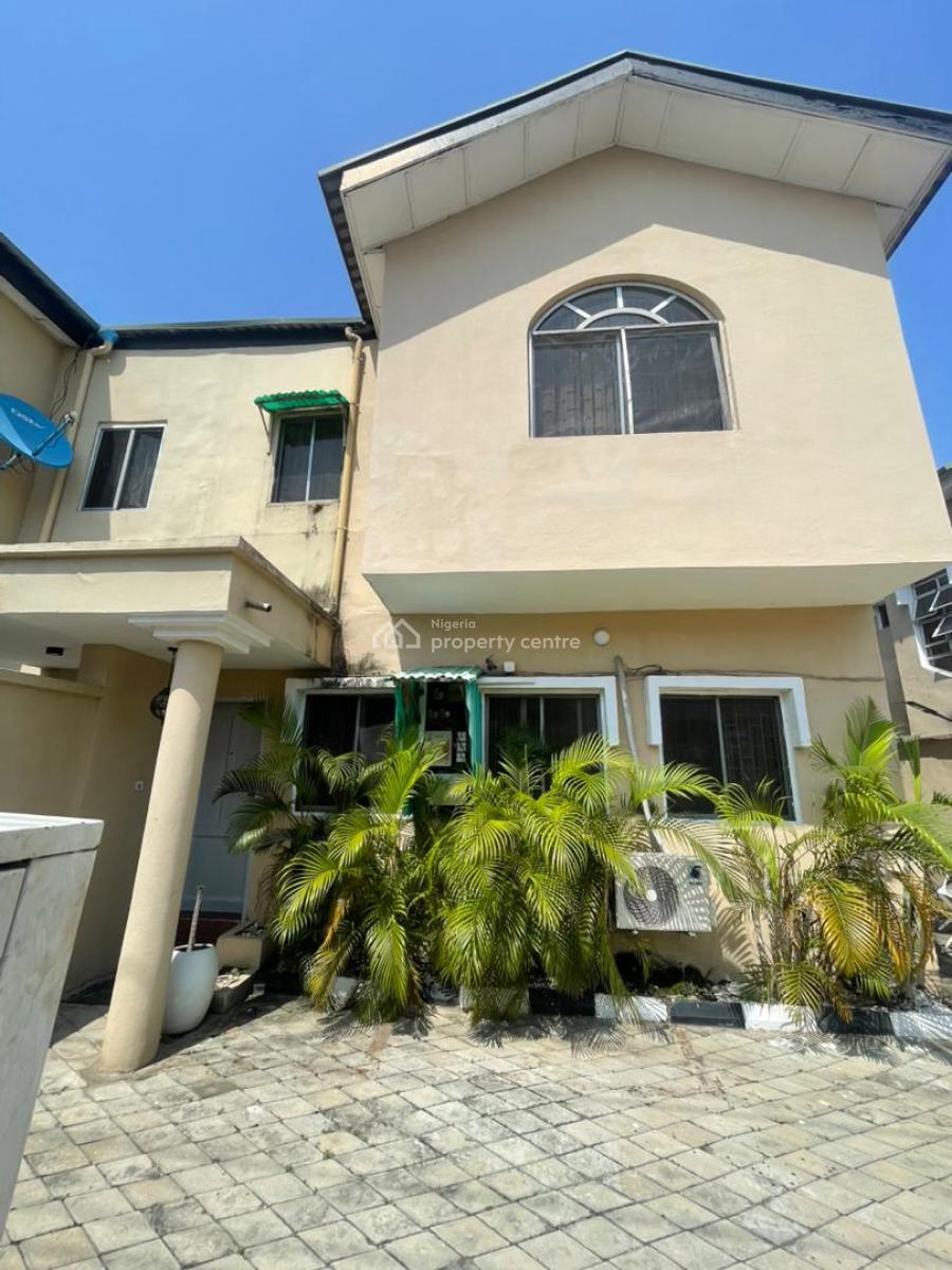 4 Bedroom Semi-detached Duplex (no Bq), Oba Adeyinka, Lekki Phase 1, Lekki, Lagos, Semi-detached Duplex for Sale