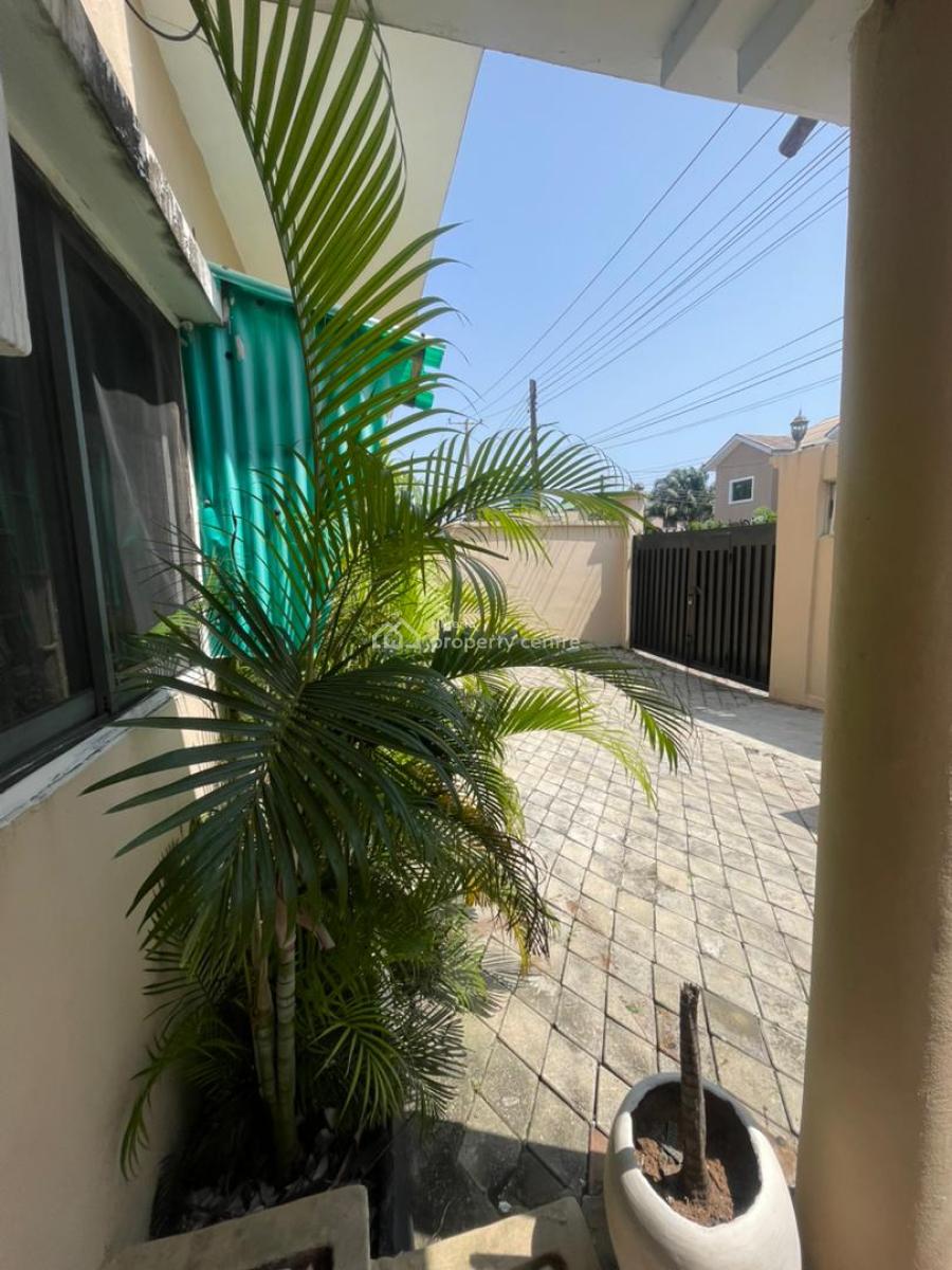 4 Bedroom Semi-detached Duplex (no Bq), Oba Adeyinka, Lekki Phase 1, Lekki, Lagos, Semi-detached Duplex for Sale