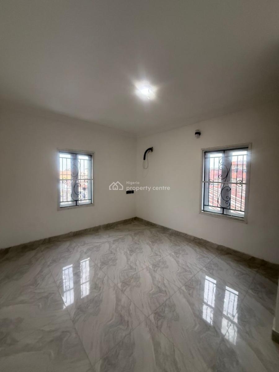 Lovely 3bedroom Flat, Ijesha, Surulere, Lagos, Flat / Apartment for Rent
