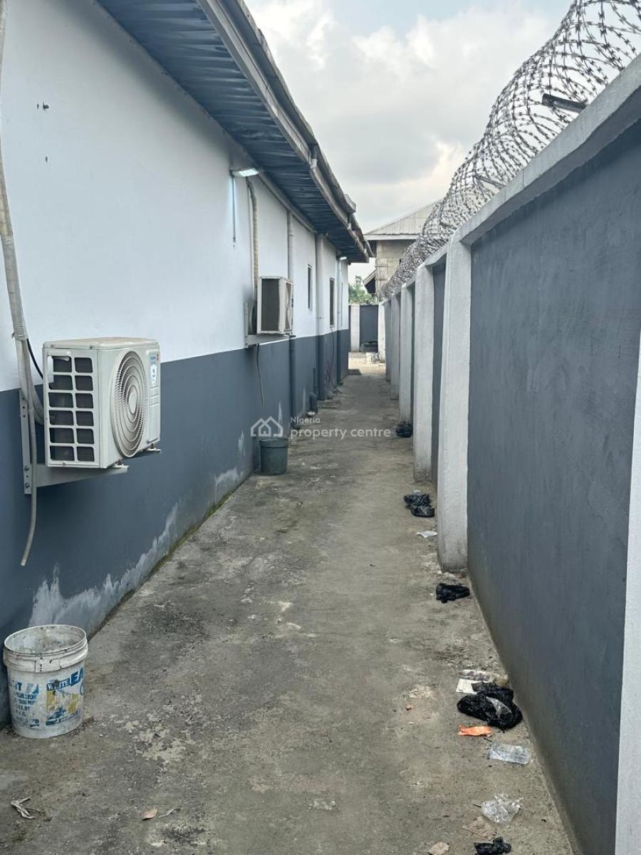 Distress Fast Food Restaurant, Afam Okoloma Roundabout, Oyigbo, Rivers, Restaurant / Bar for Sale