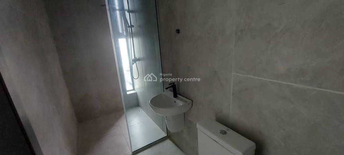 Luxury Standard 4 Bedroom Terrace with Bq, Ilasan, Lekki, Lagos, Terraced Duplex for Rent