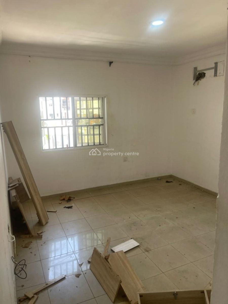 Lovely Spacious 3 Bedroo Apartment All-ensuite First Floor, Osapa, Lekki, Lagos, Flat / Apartment for Rent
