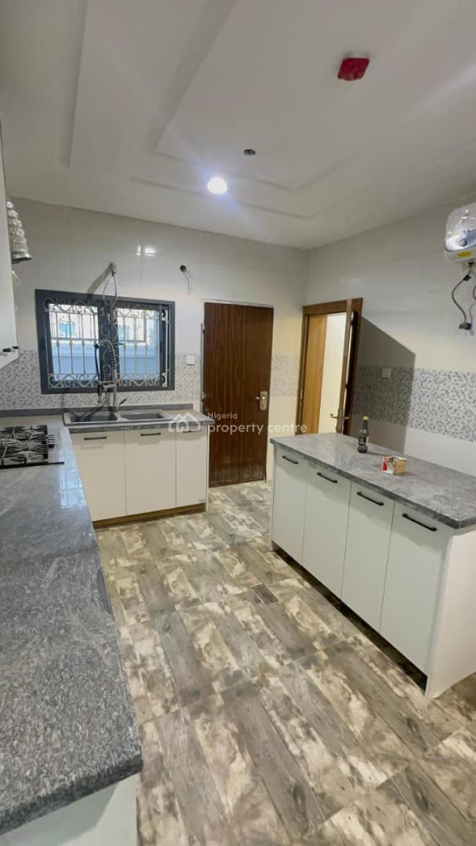4 Bedroom Terrace Duplex with a Room Bq, Wuse, Abuja, Terraced Duplex for Sale