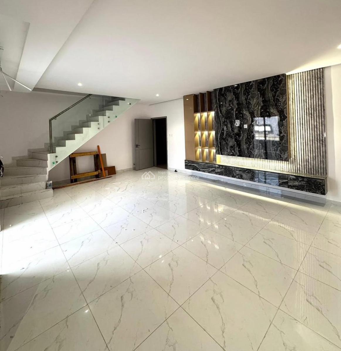 2 Bedroom Maisonette, Lekki Phase 1, Lekki, Lagos, Flat / Apartment for Rent