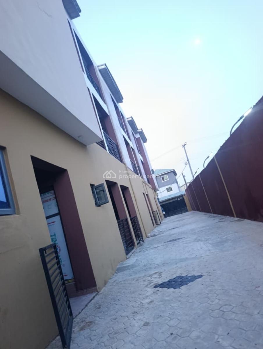 Mini Flat, Pedro, Gbagada, Lagos, Mini Flat (room and Parlour) for Rent