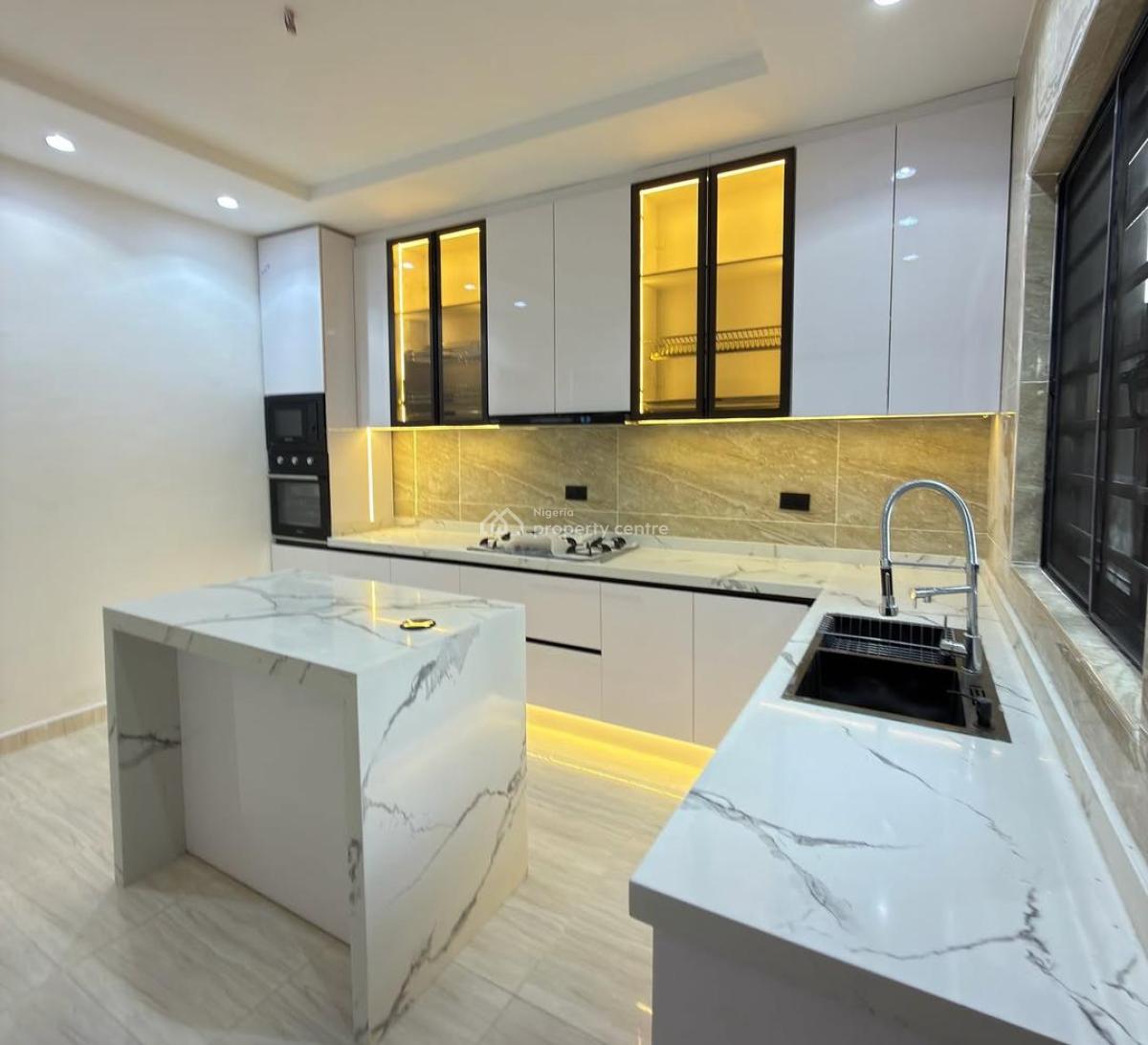 3 Bedrooms Terraced Duplex, Lekki Phase 1, Lekki, Lagos, Terraced Duplex for Rent