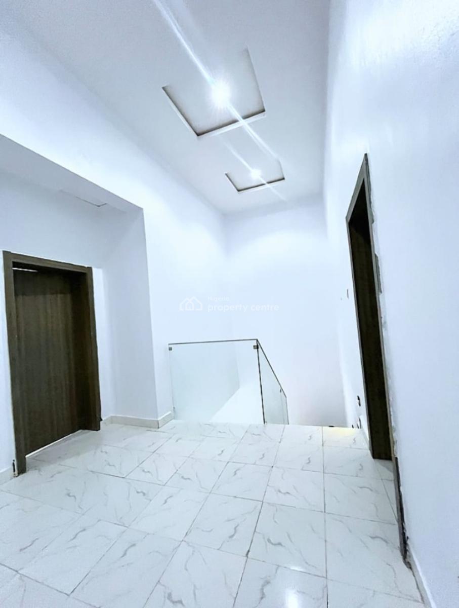 Newly Built 3 Bedroom Terraced Duplex in Secured Estate, Awoyaya, Ibeju Lekki, Lagos, Terraced Duplex for Sale