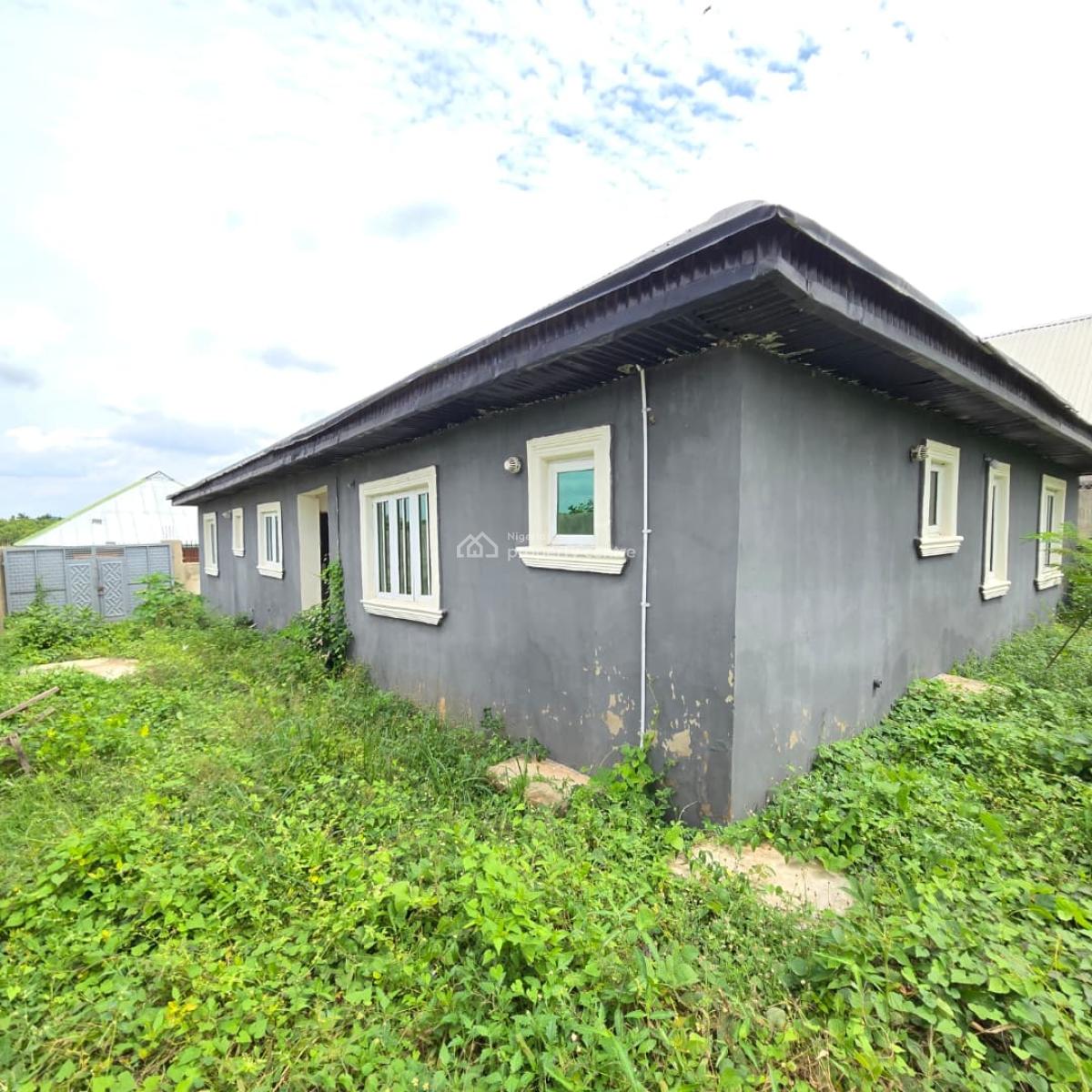 3 Bedroom Self Compound on a 2 Plot of Land, Ajibade Area, Near Moniya Railway Terminal, Moniya, Ibadan, Oyo, Detached Bungalow for Rent
